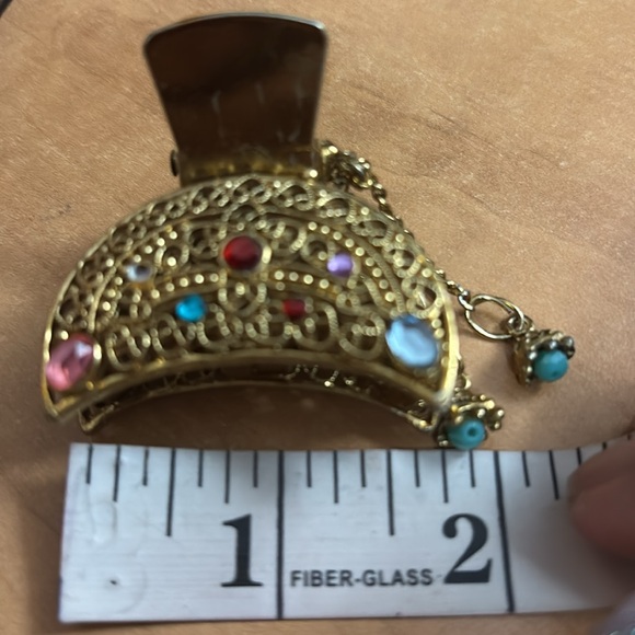 #147 Vintage Gold Tone Claw Clip With Rhinestones - Picture 4 of 4